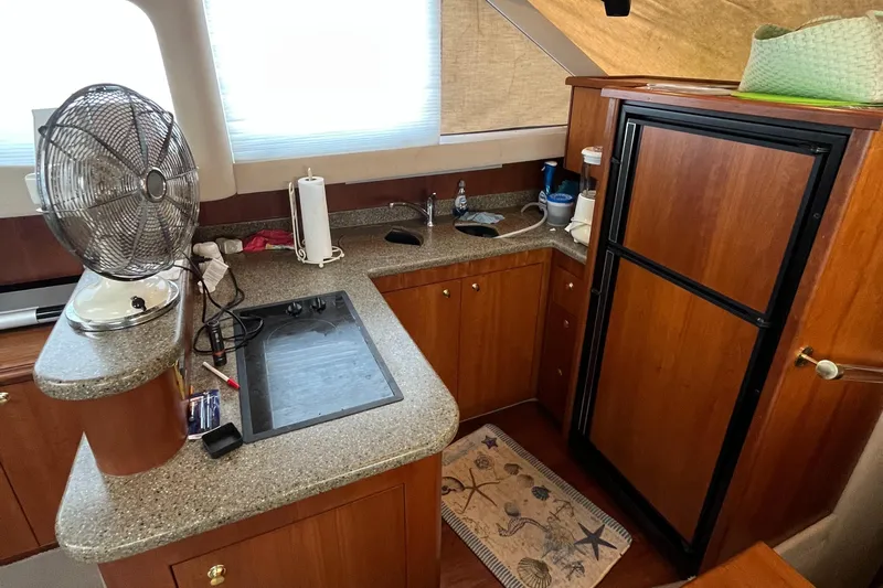 Two Can Do It II Yacht Photos Pics 