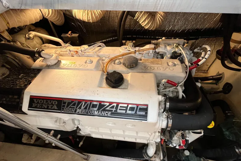 Two Can Do It II Yacht Photos Pics 