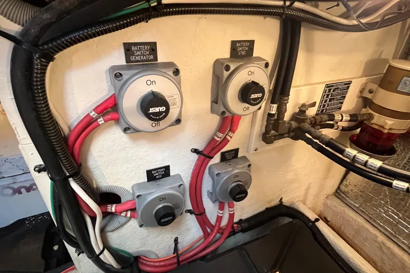 Two Can Do It II Yacht Photos Pics 