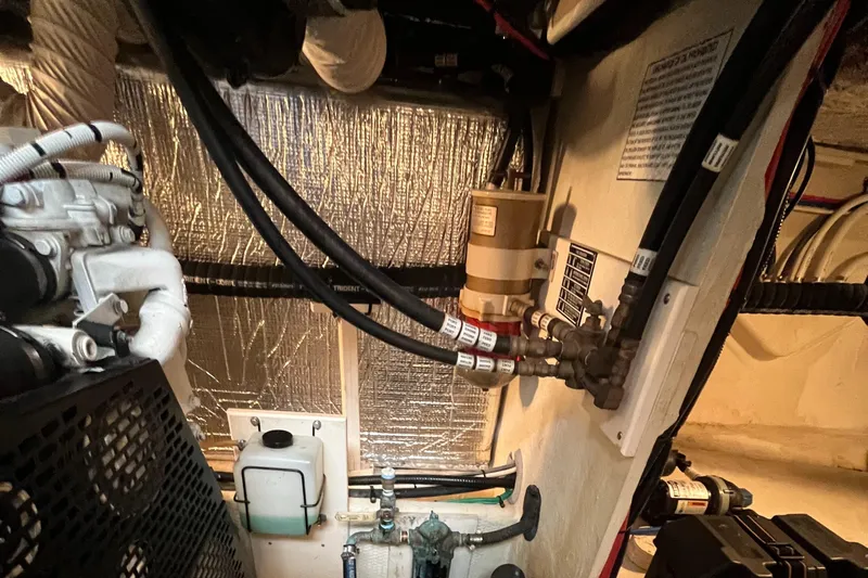 Two Can Do It II Yacht Photos Pics 