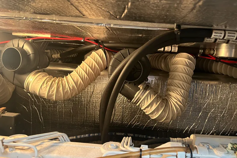 Two Can Do It II Yacht Photos Pics 