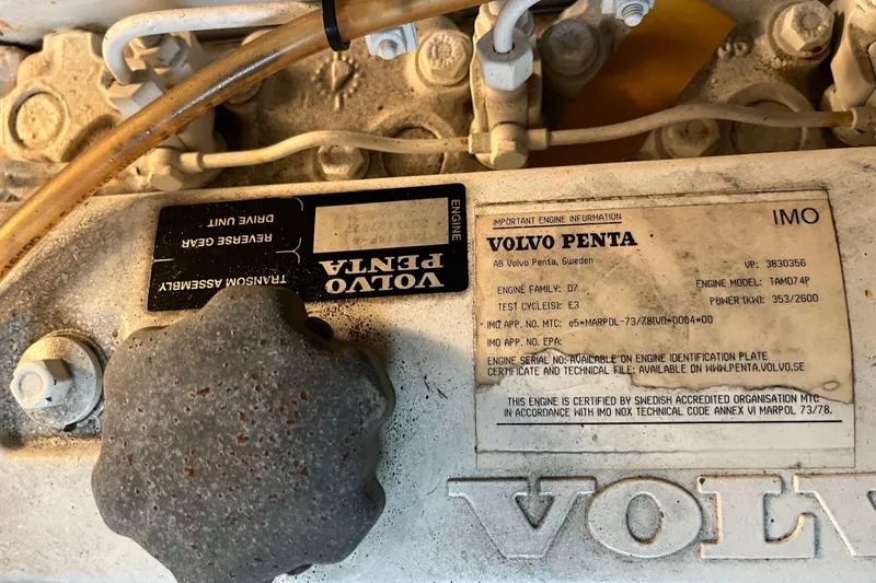 Two Can Do It II Yacht Photos Pics 