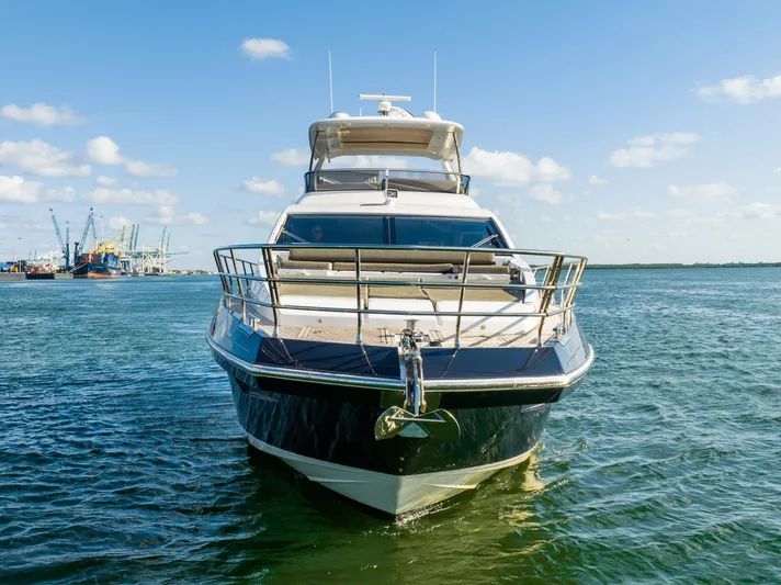 Amici Yacht Photos Pics 