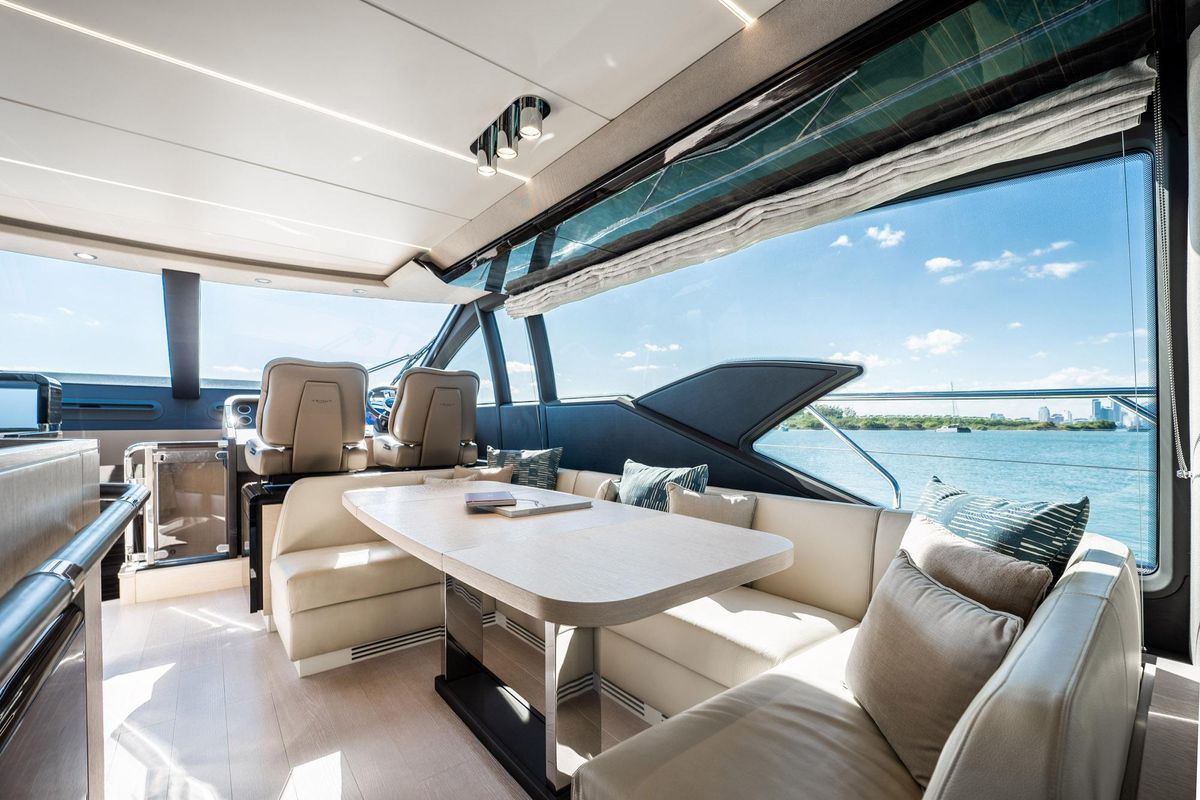 2017 Azimut 66 