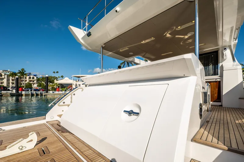 Amici Yacht Photos Pics 