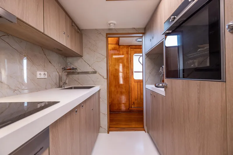 Sissi Yacht Photos Pics 