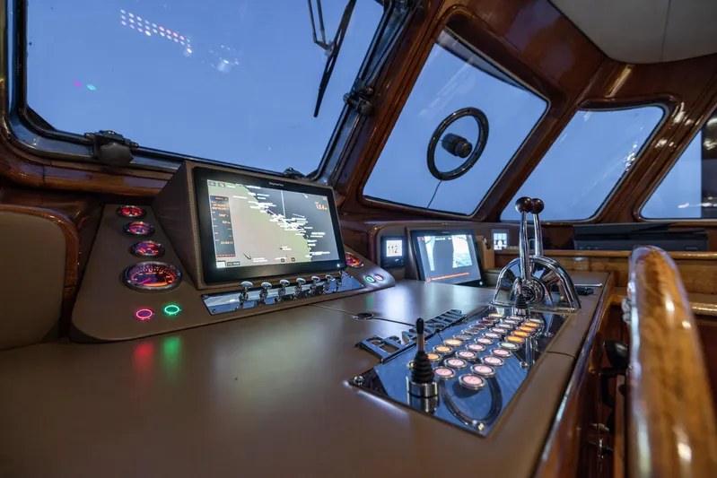 Sissi Yacht Photos Pics 