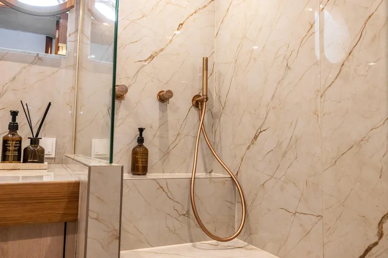 Sissi Yacht Photos Pics 