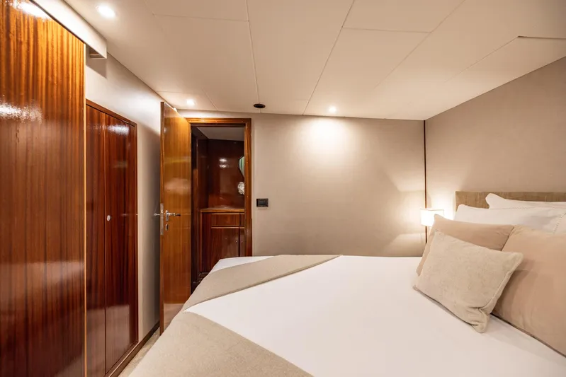 Sissi Yacht Photos Pics 