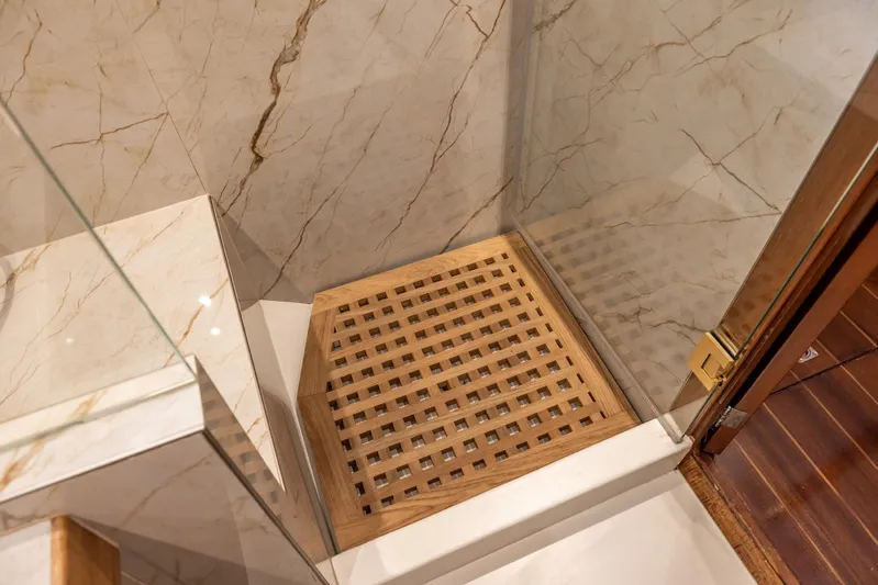 Sissi Yacht Photos Pics 