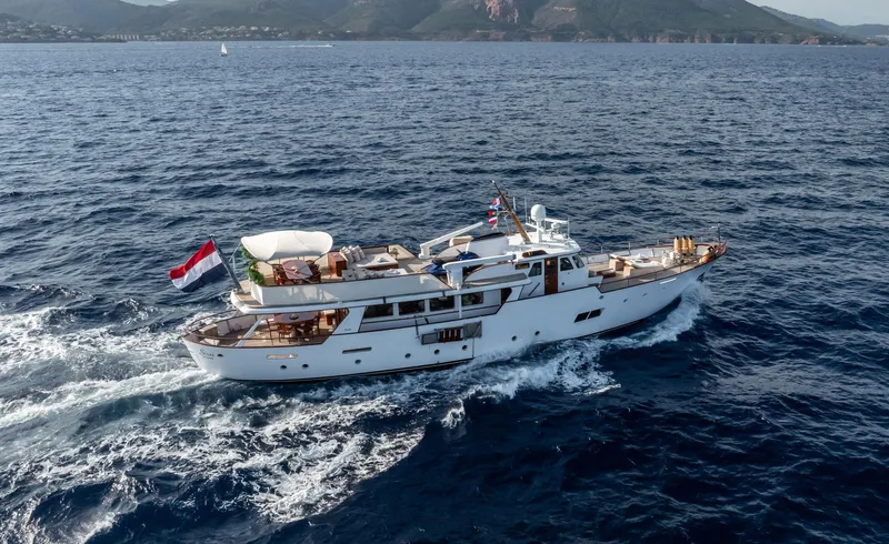 Sissi Yacht Photos Pics 