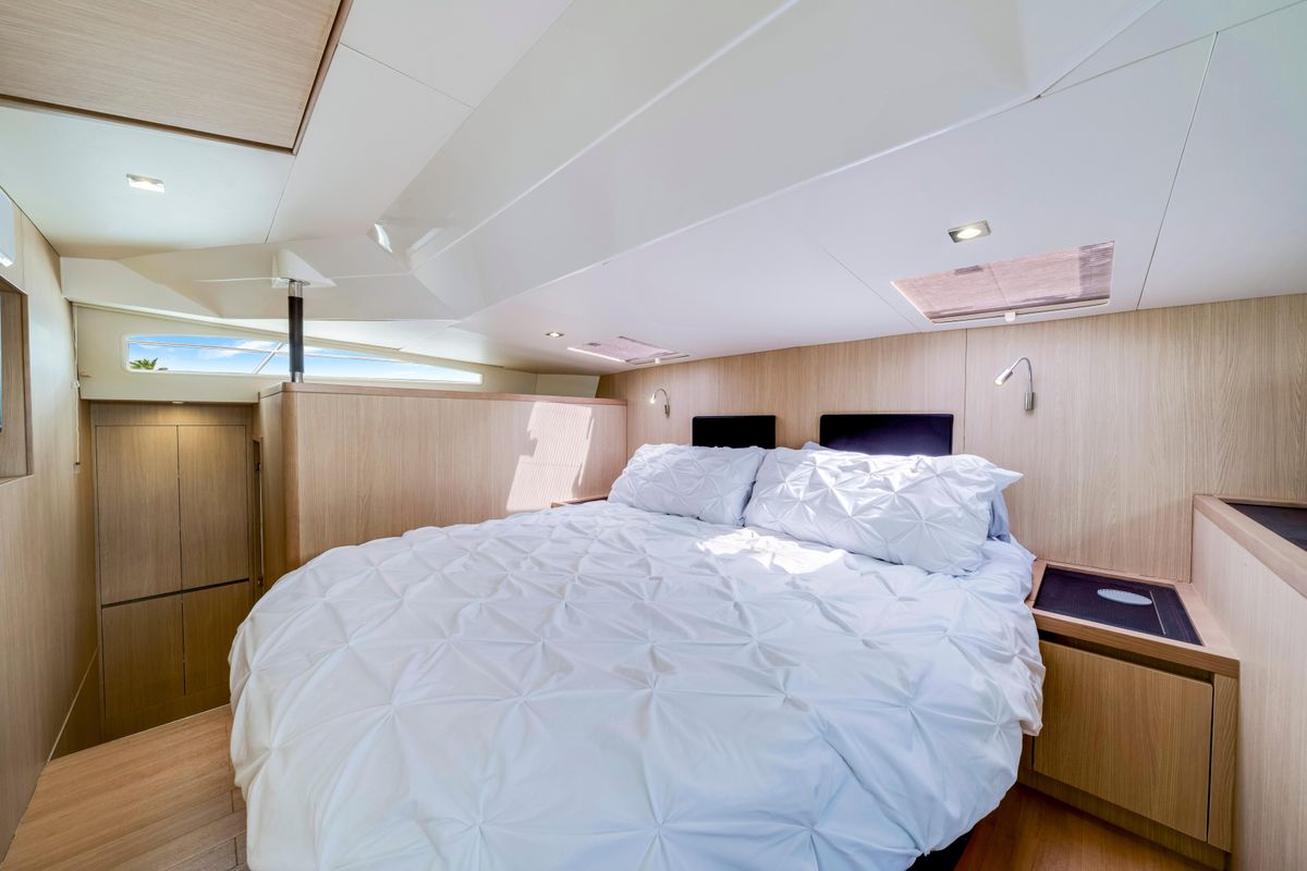 2019 Aquila 44 