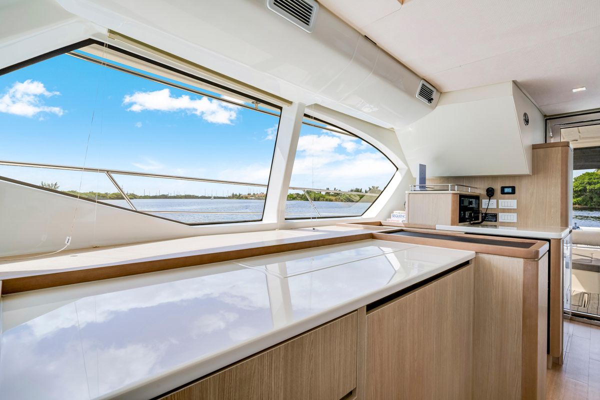 2019 Aquila 44 