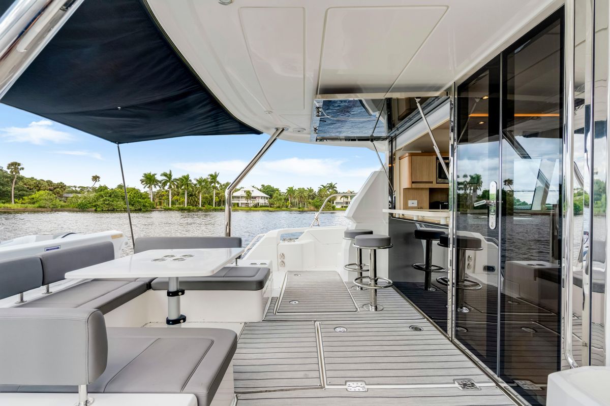 2019 Aquila 44 