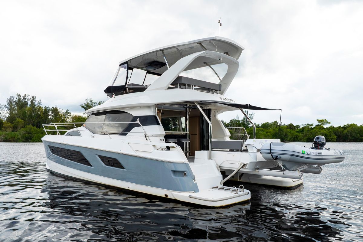 2019 Aquila 44 