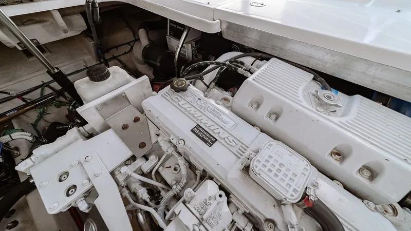 Le French Kiss Yacht Photos Pics 