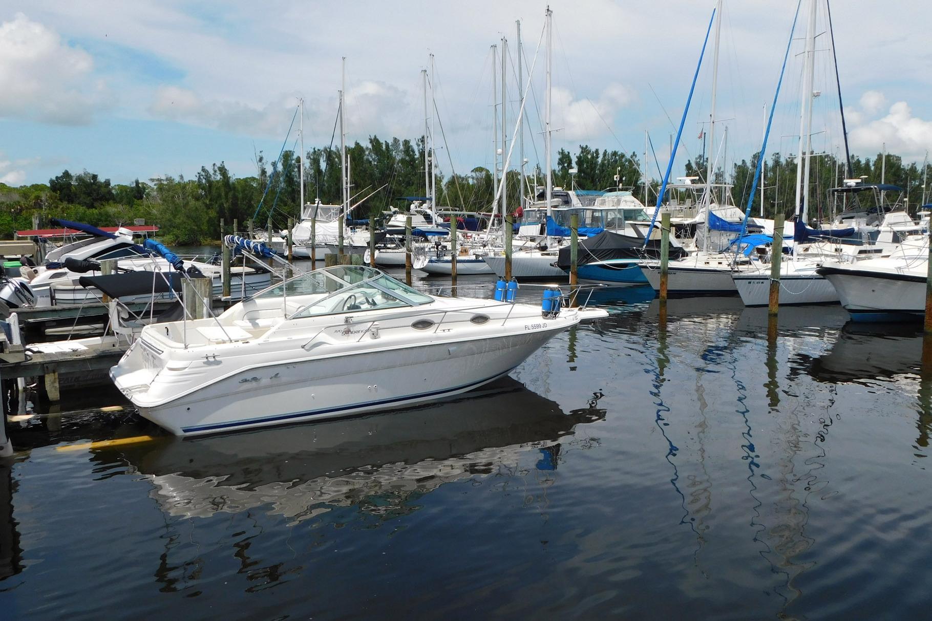 1996 Sea Ray 270 Sundancer