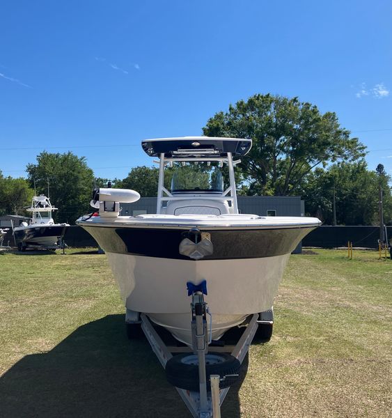2019 Sea Fox 288 Commander