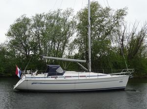 2004 Bavaria Cruiser 36