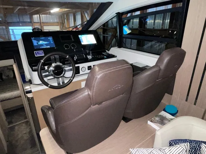 " Veloce" Yacht Photos Pics 