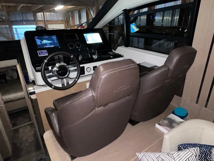 " Veloce" Yacht Photos Pics 