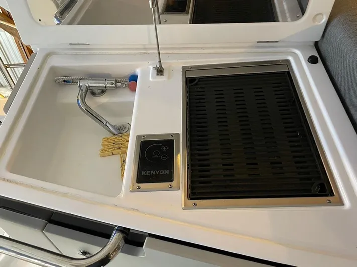 " Veloce" Yacht Photos Pics 