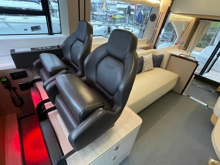 " Veloce" Yacht Photos Pics 