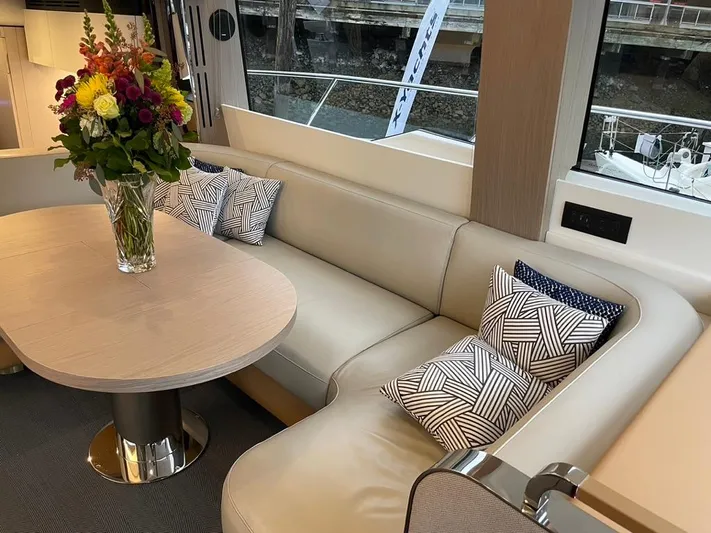 " Veloce" Yacht Photos Pics 