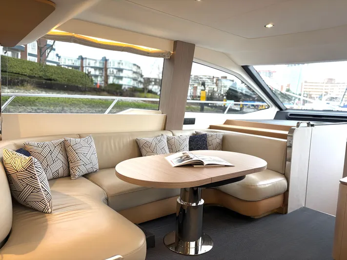 " Veloce" Yacht Photos Pics 