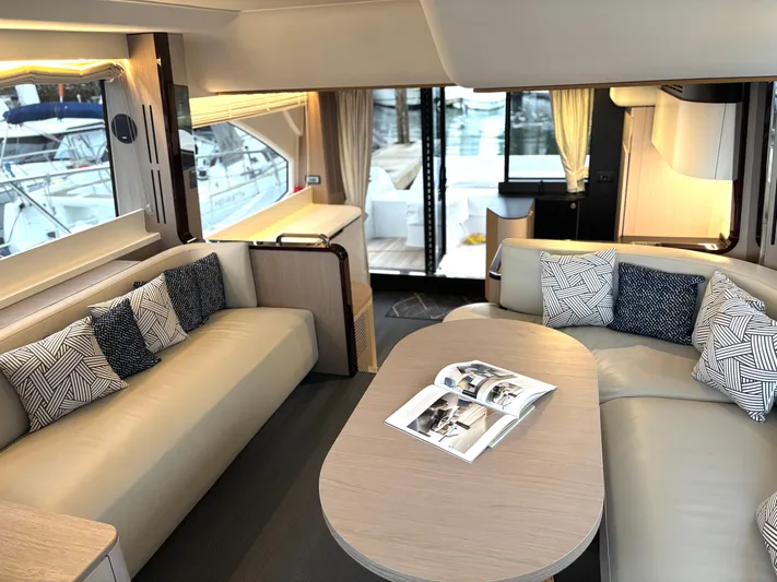 " Veloce" Yacht Photos Pics 