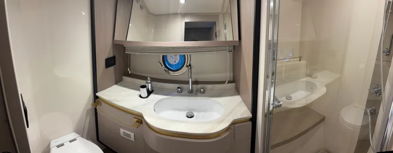 " Veloce" Yacht Photos Pics 