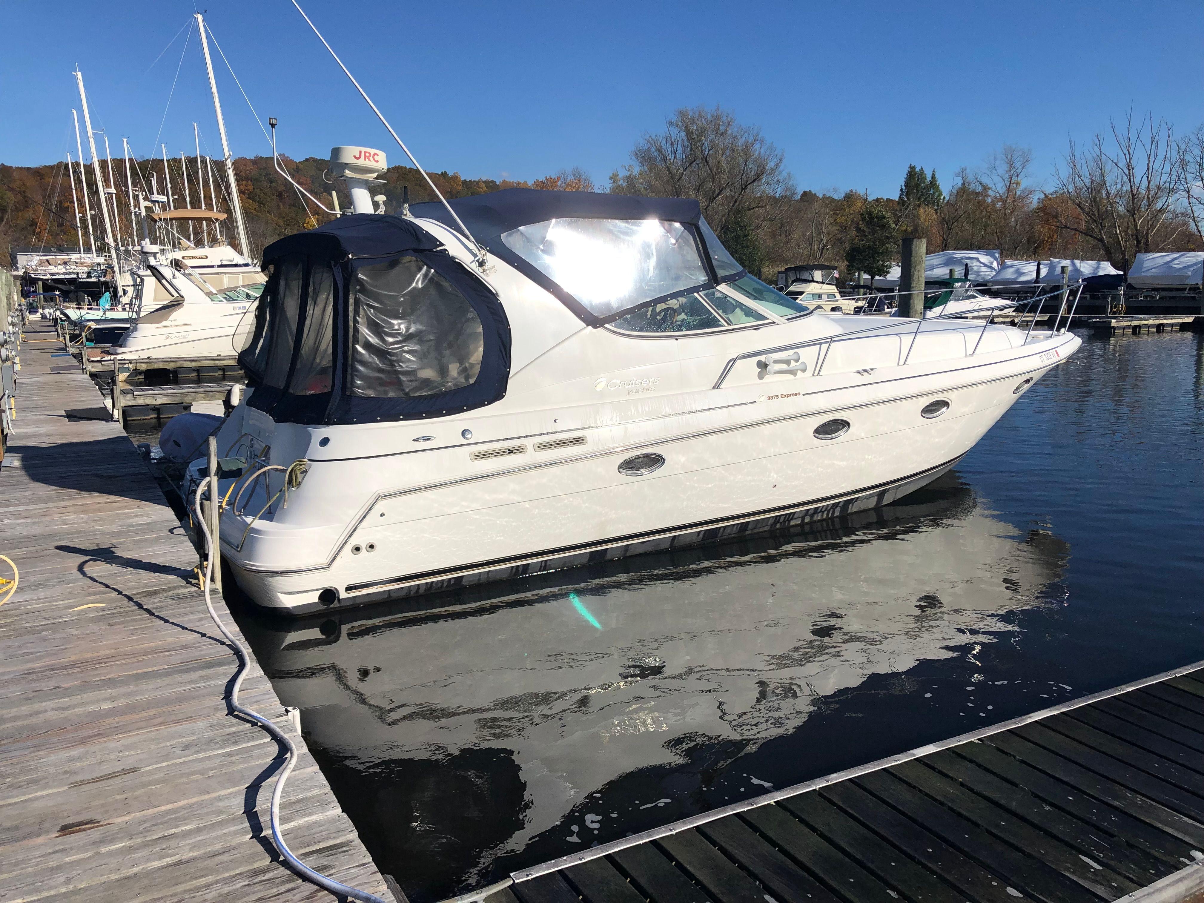 Explore Cruisers 3375 boats for sale - Boat Trader