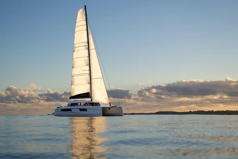  Yacht Photos Pics Nautitech 48 Open