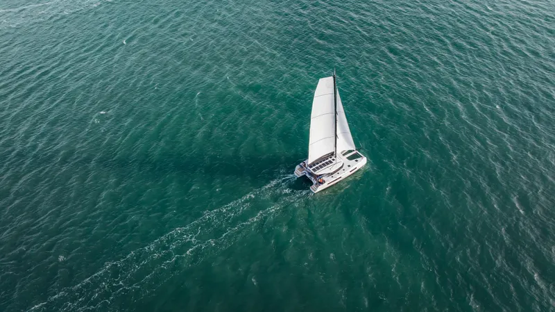  Yacht Photos Pics Nautitech 48 Open