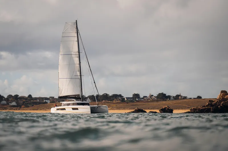  Yacht Photos Pics Nautitech 48 Open