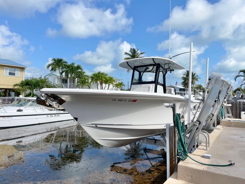 2022 Sea Hunt 30 Gamefish CB