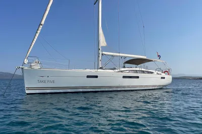 Jeanneau 53