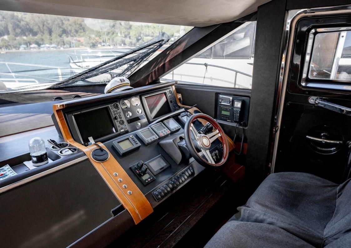 2011 Princess 75 