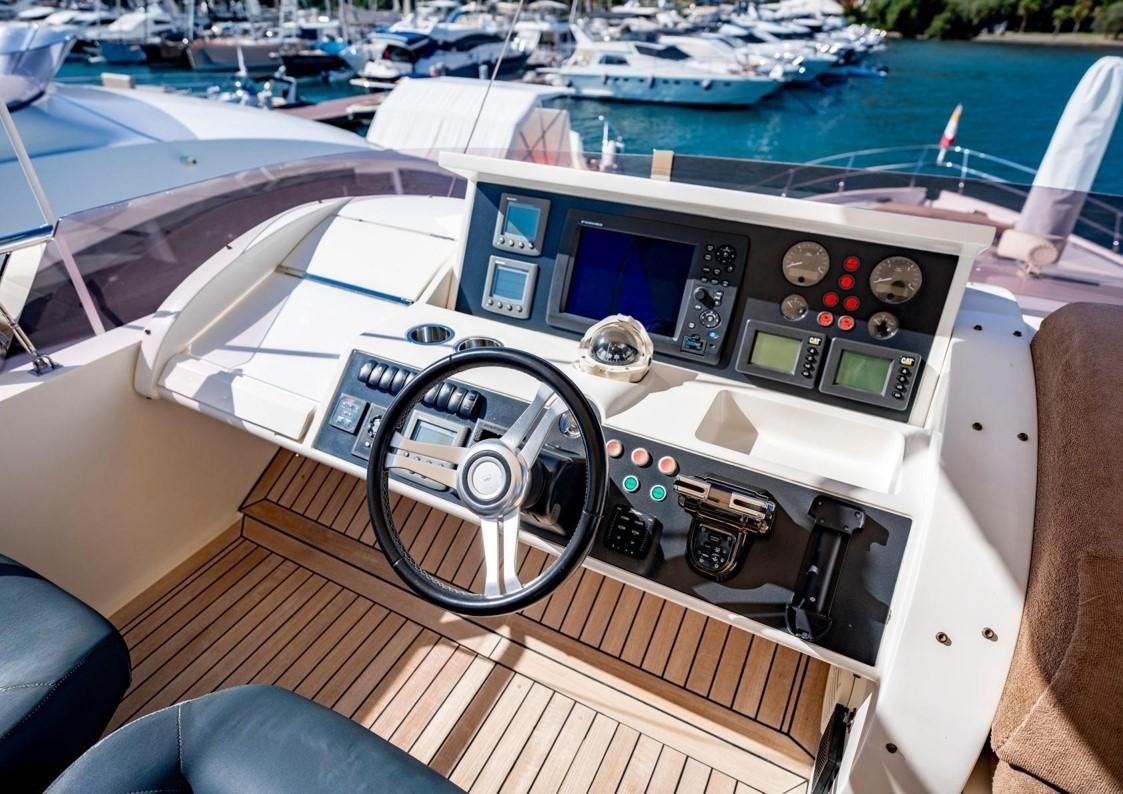 2011 Princess 75 