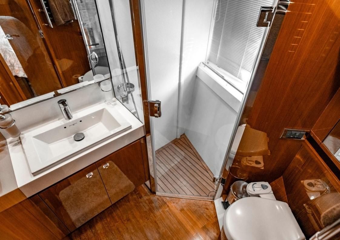 2011 Princess 75 