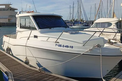 2010 Rodman 870