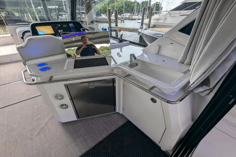 Frog Prince II Yacht Photos Pics 