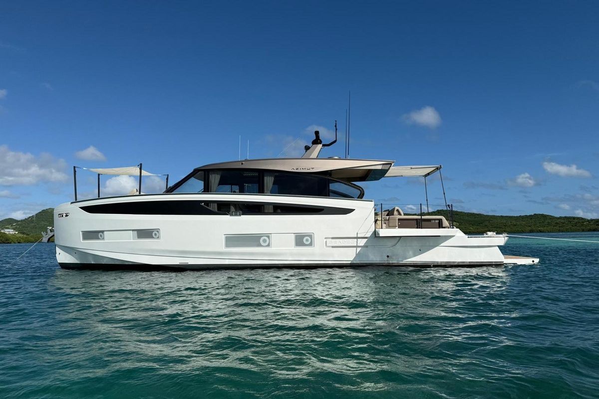 2025 Azimut 57 
