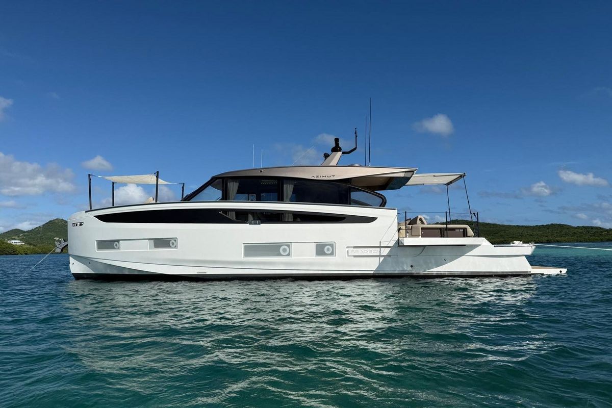 2025 Azimut 57 