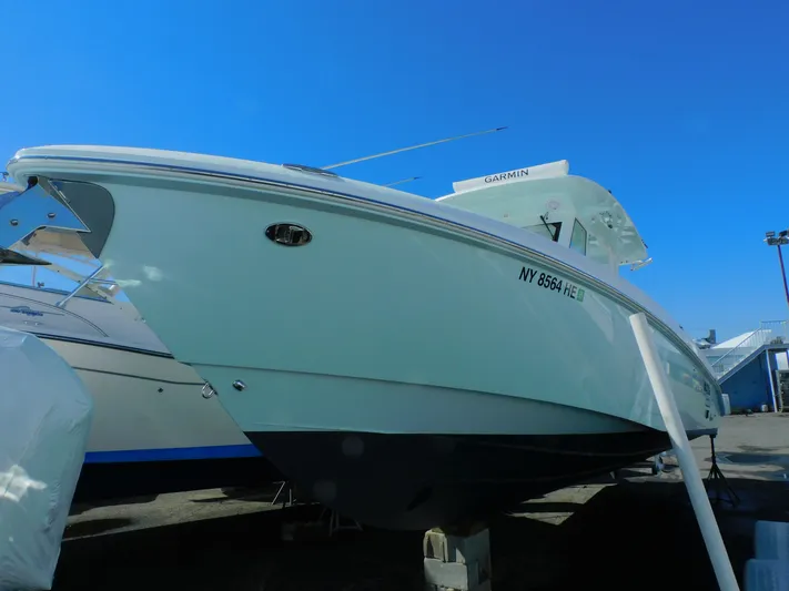 Ariel Yacht Photos Pics 