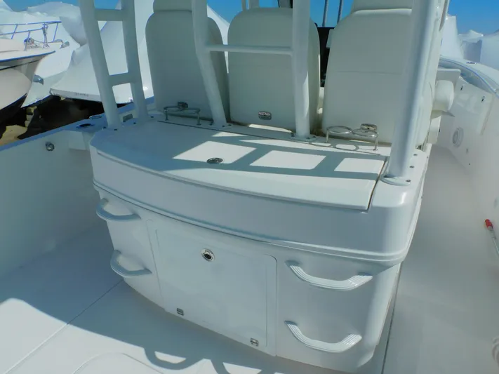 Ariel Yacht Photos Pics 