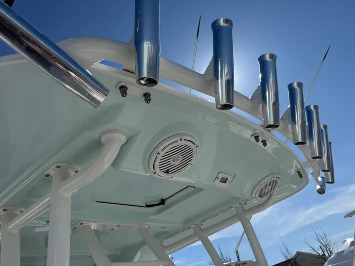 Ariel Yacht Photos Pics 