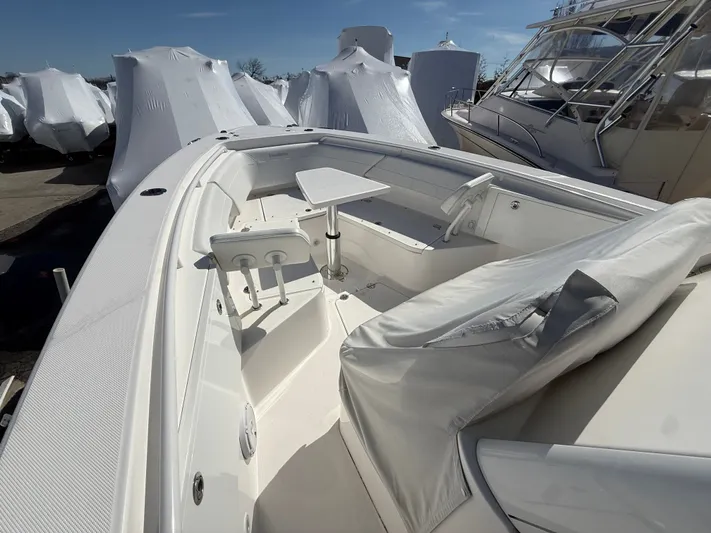 Ariel Yacht Photos Pics 