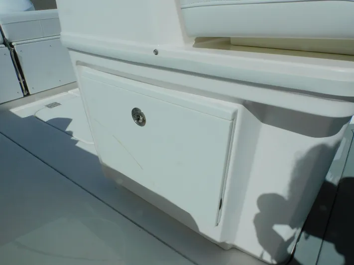 Ariel Yacht Photos Pics 