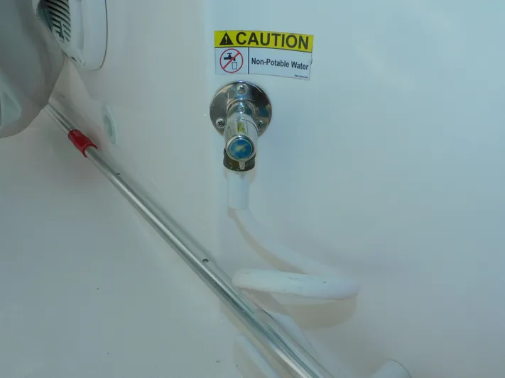 Ariel Yacht Photos Pics 